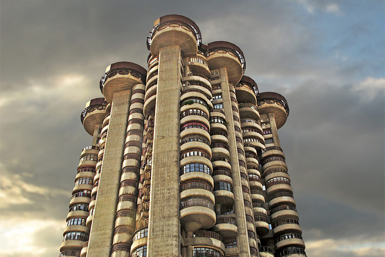 Torres Blancas por Saenz de Oiza